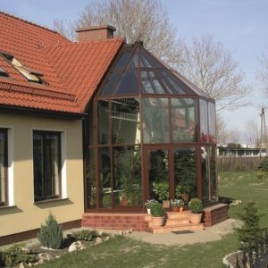 Пристроенный зимний сад в виде эркера Пристроенный зимний сад в виде эркера